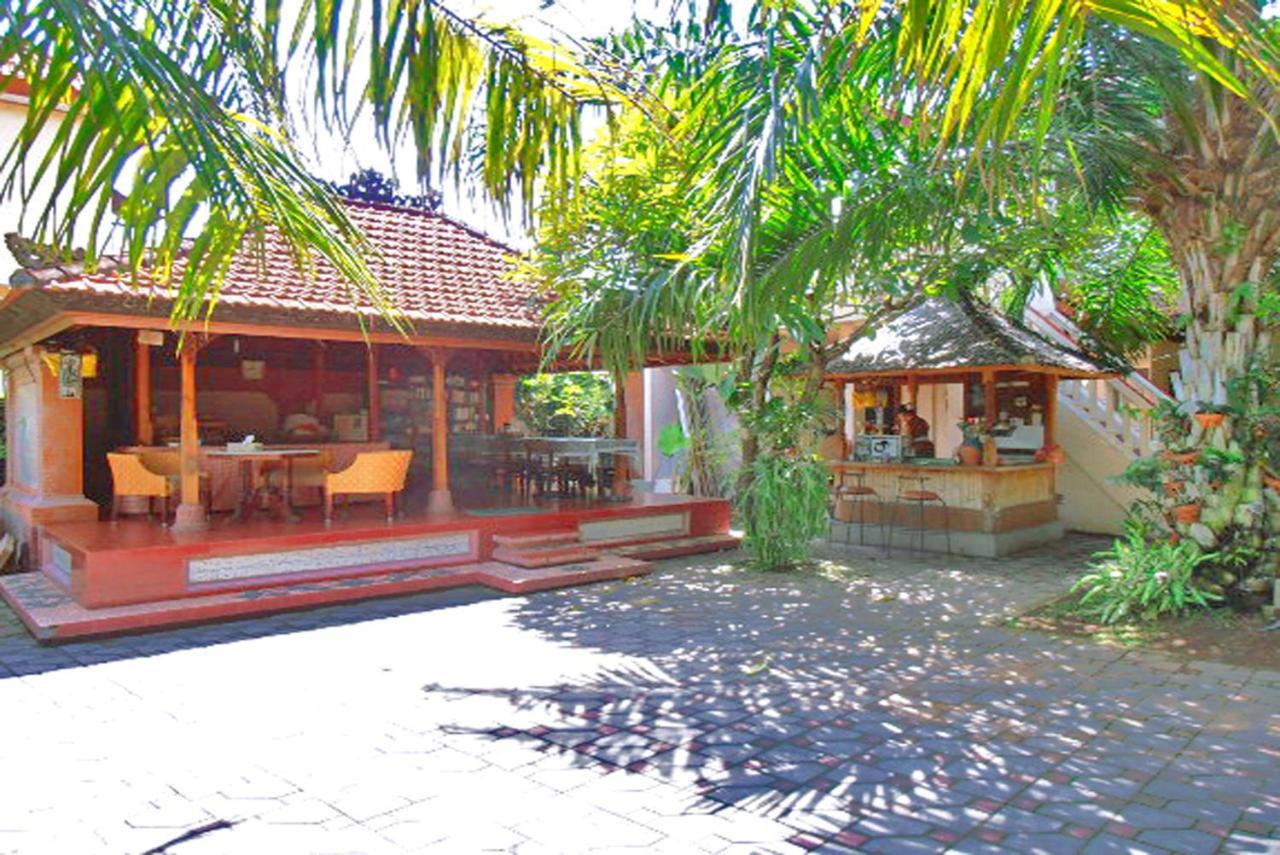Nakula Familiar Inn Denpasar Exterior foto