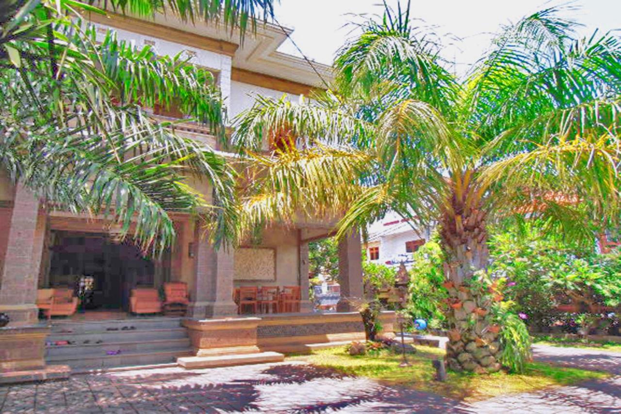 Nakula Familiar Inn Denpasar Exterior foto